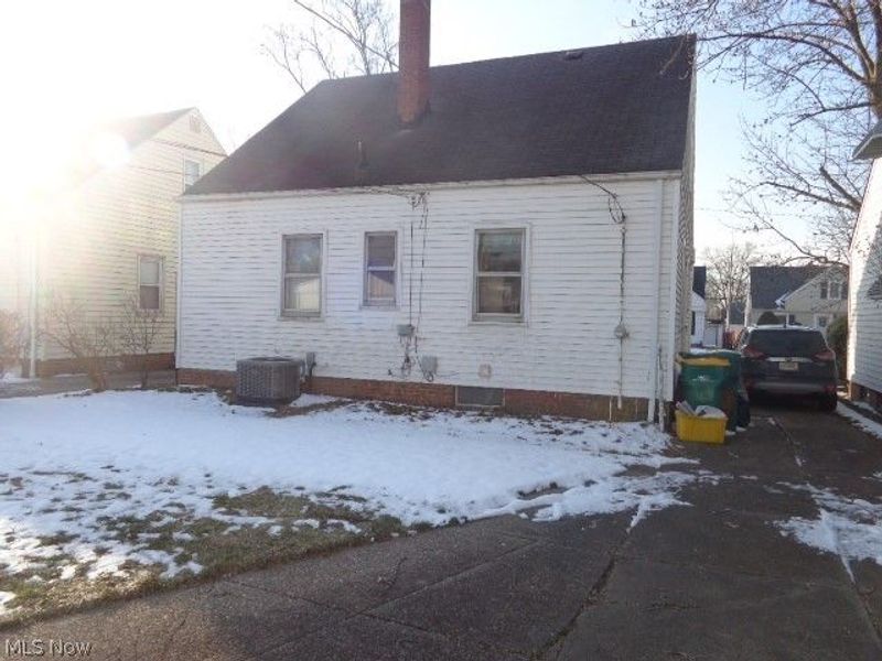 14413 Krems Avenue, Maple Heights, OH 44137 Photo 2