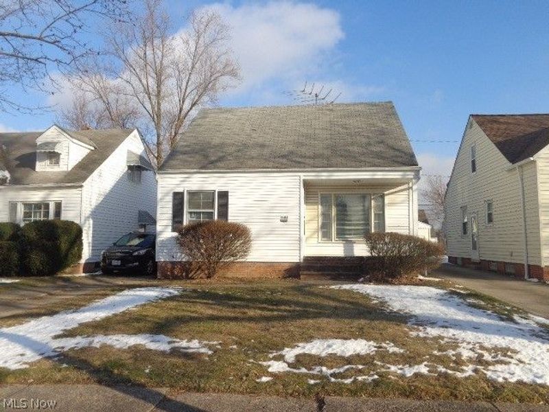 14413 Krems Avenue, Maple Heights, OH 44137 Photo 4