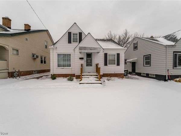 3911 Woodway Avenue, Parma, OH 44134