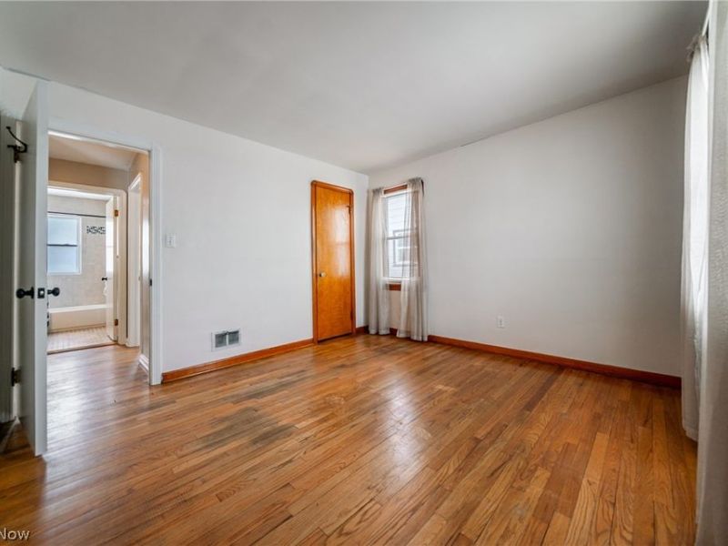 3911 Woodway Avenue, Parma, OH 44134 Photo 11