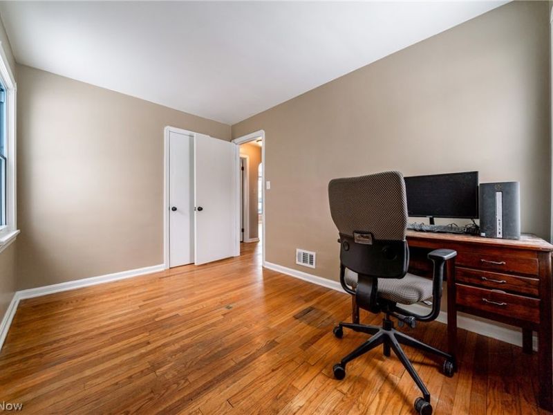 3911 Woodway Avenue, Parma, OH 44134 Photo 13