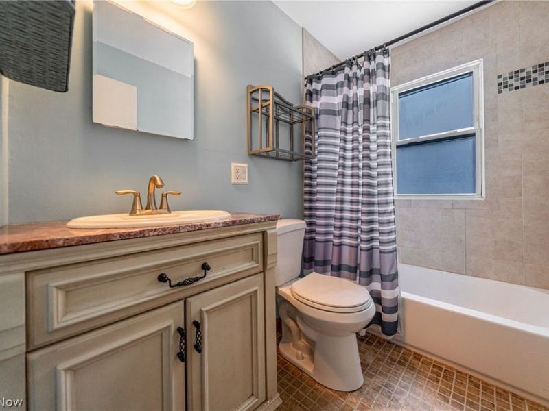 3911 Woodway Avenue, Parma, OH 44134 Photo 15