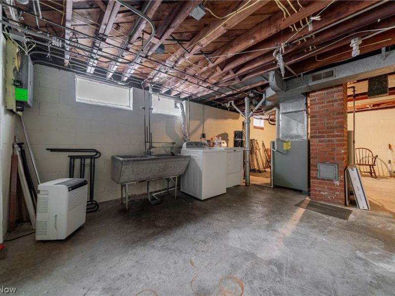 3911 Woodway Avenue, Parma, OH 44134 Photo 23