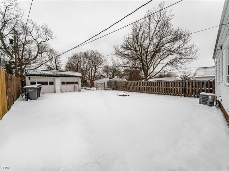 3911 Woodway Avenue, Parma, OH 44134 Photo 28