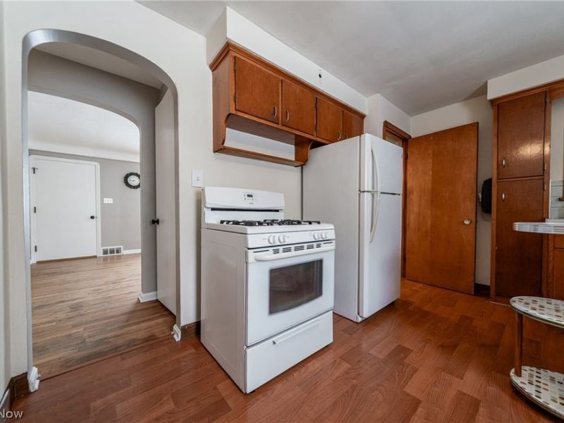 3911 Woodway Avenue, Parma, OH 44134 Photo 7