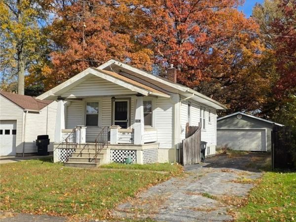1057 Willard Avenue SE, Warren, OH 44484