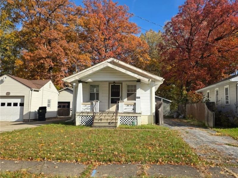 1057 Willard Avenue SE, Warren, OH 44484 Photo 4