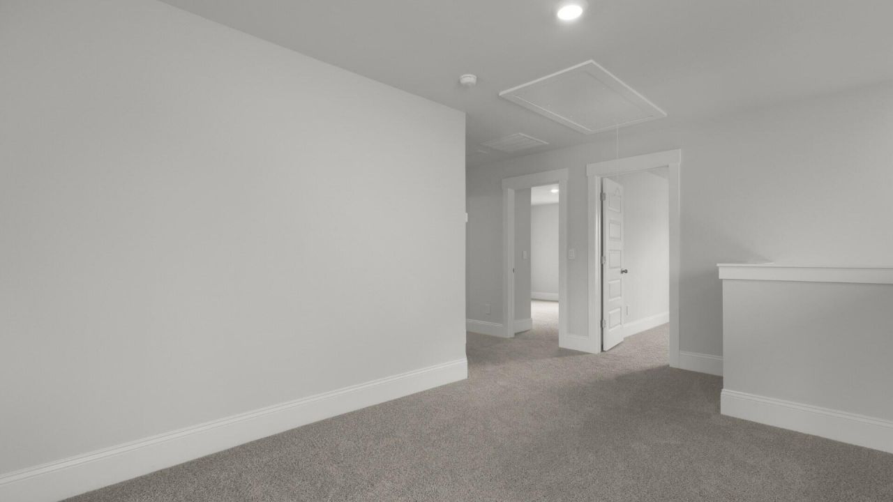 140 Broadstone Drive Photo 23