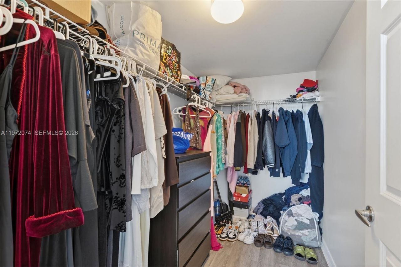 900 SW 8th St , Unit 505, Miami, FL 33130 Photo