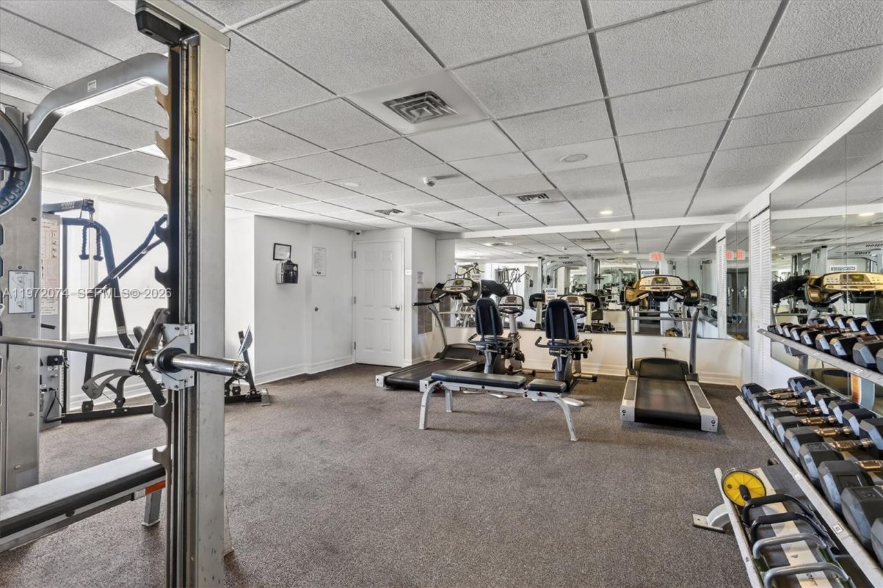 900 SW 8th St, Unit 505, Miami, FL 33130 Photo