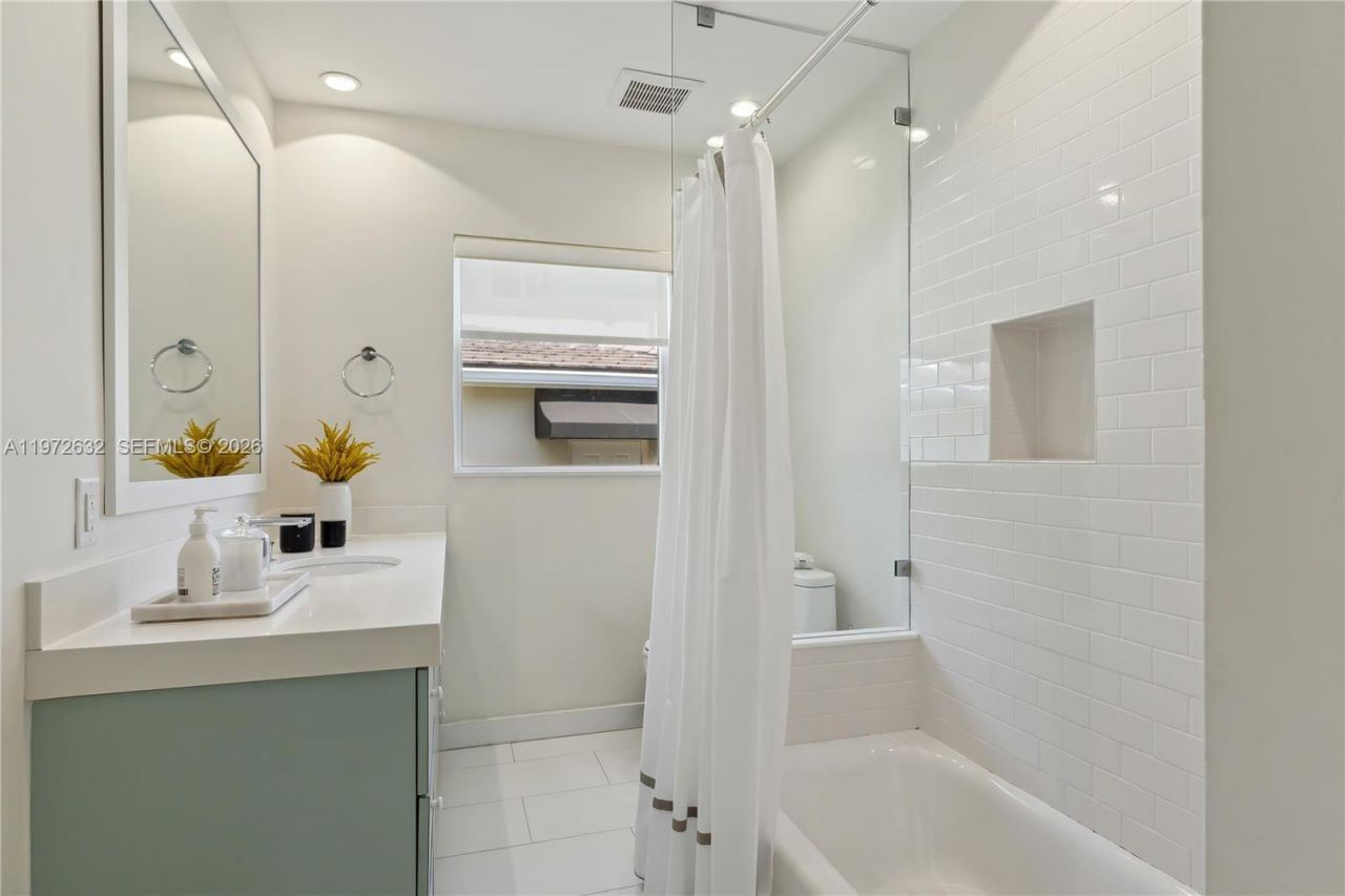 408 Como Ave, Coral Gables, FL 33146 Photo