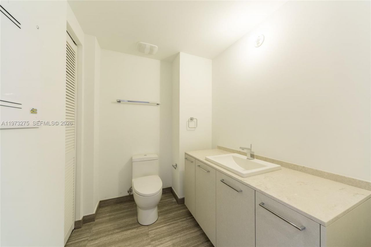 1010 Brickell Ave, Unit 2908, Miami, FL 33131 Photo