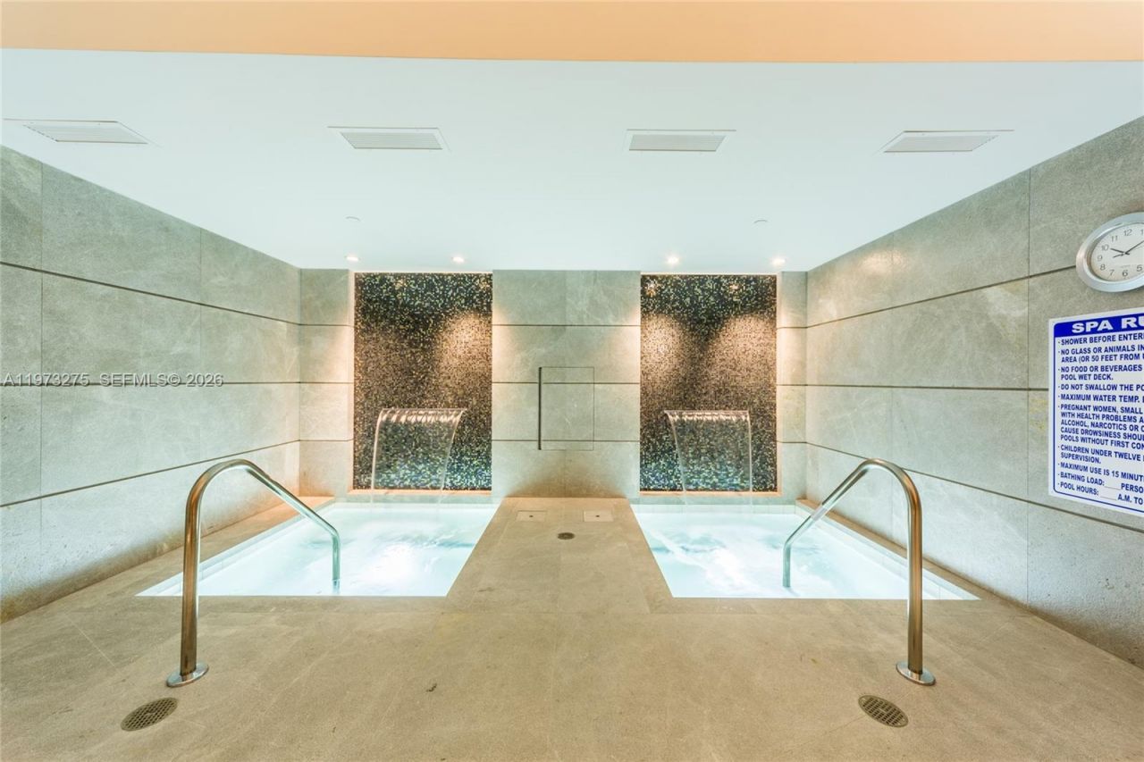 1010 Brickell Ave, Unit 2908, Miami, FL 33131 Photo