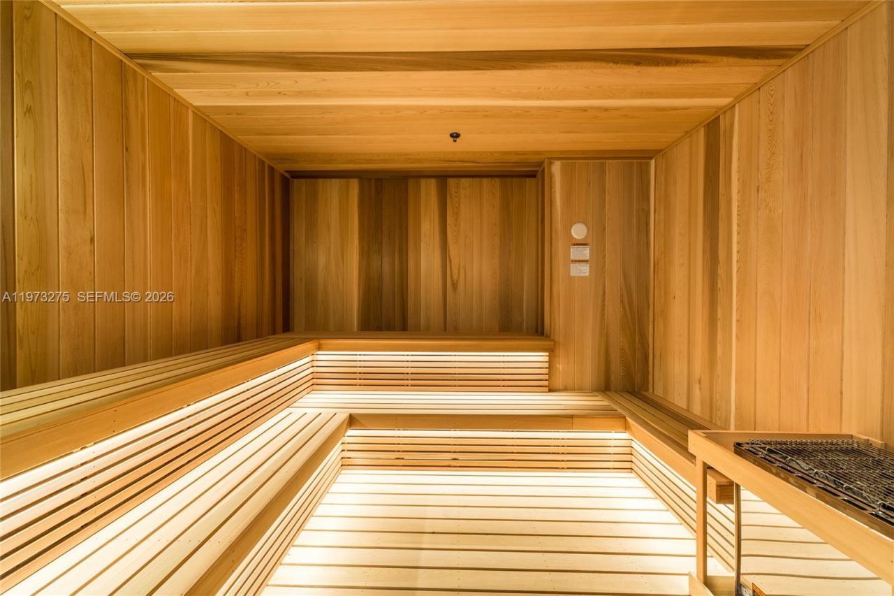 1010 Brickell Ave, Unit 2908, Miami, FL 33131 Photo