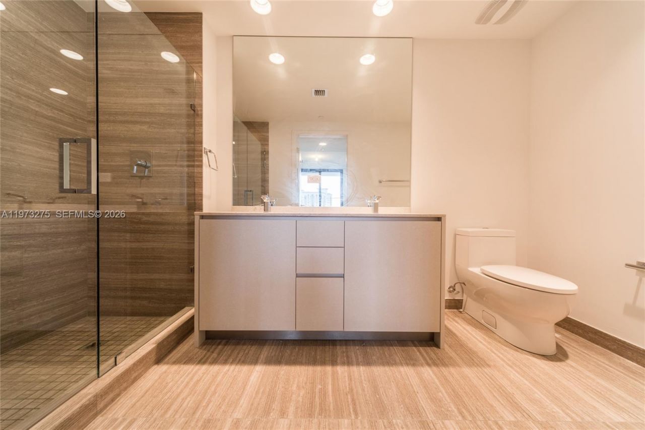 1010 Brickell Ave, Unit 2908, Miami, FL 33131 Photo