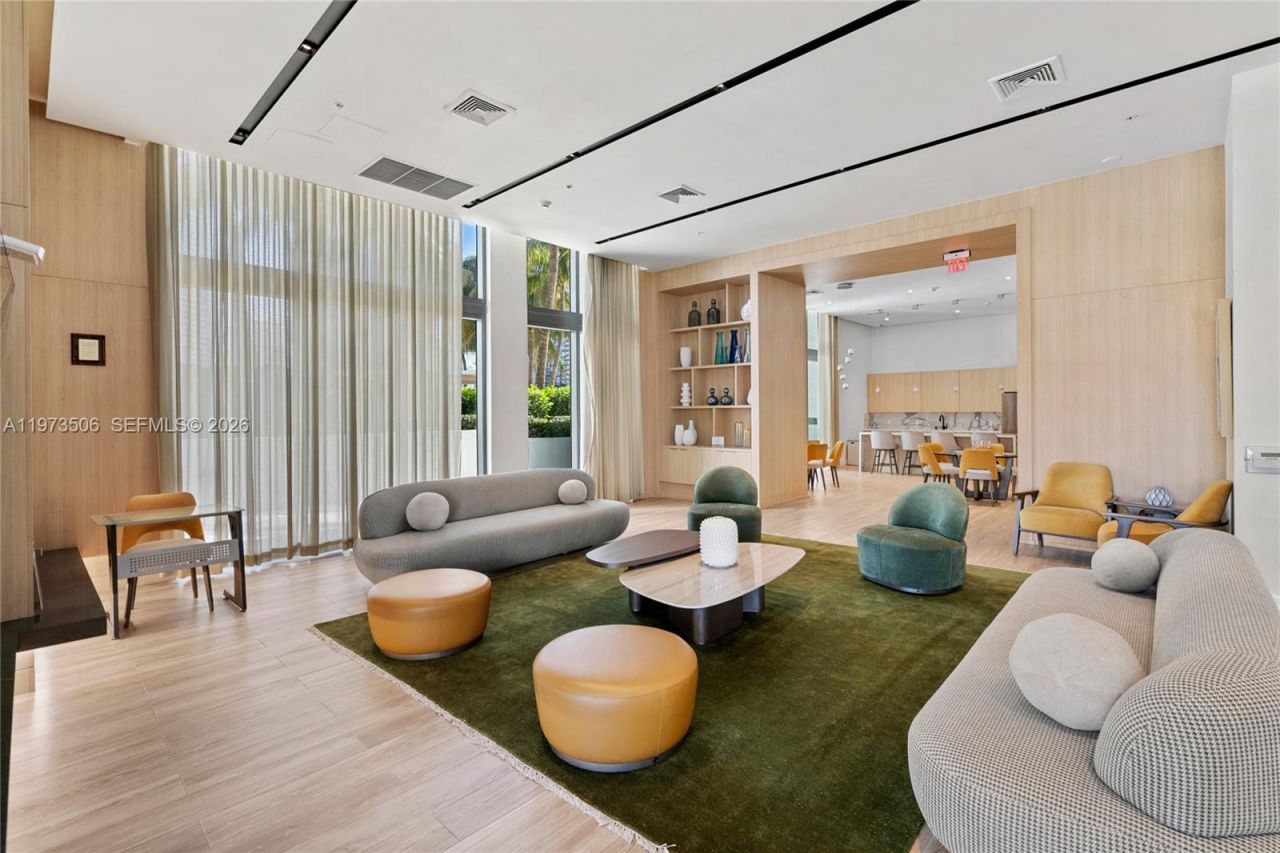 90 SW 3rd St , Unit 1205, Miami, FL 33130 Photo