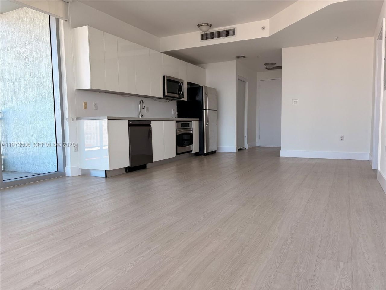 90 SW 3rd St , Unit 1205, Miami, FL 33130 Photo