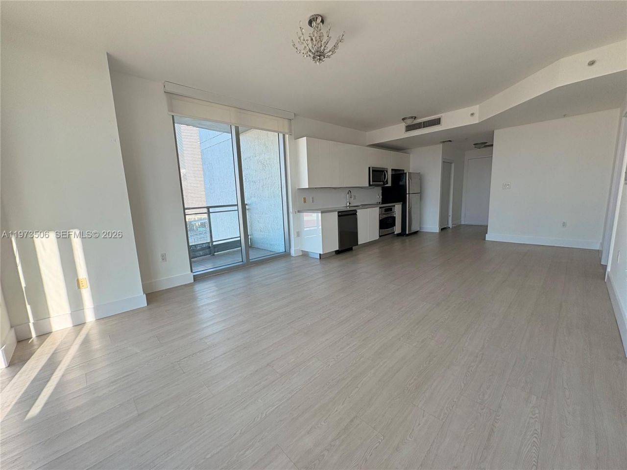 90 SW 3rd St , Unit 1205, Miami, FL 33130 Photo