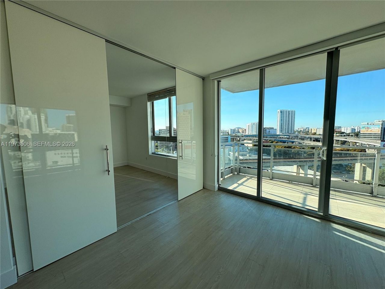 90 SW 3rd St , Unit 1205, Miami, FL 33130 Photo