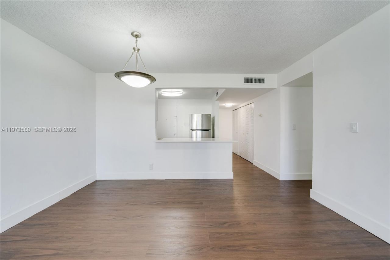 9001-9143 SW 77th Ave, Miami, FL 33156 Photo