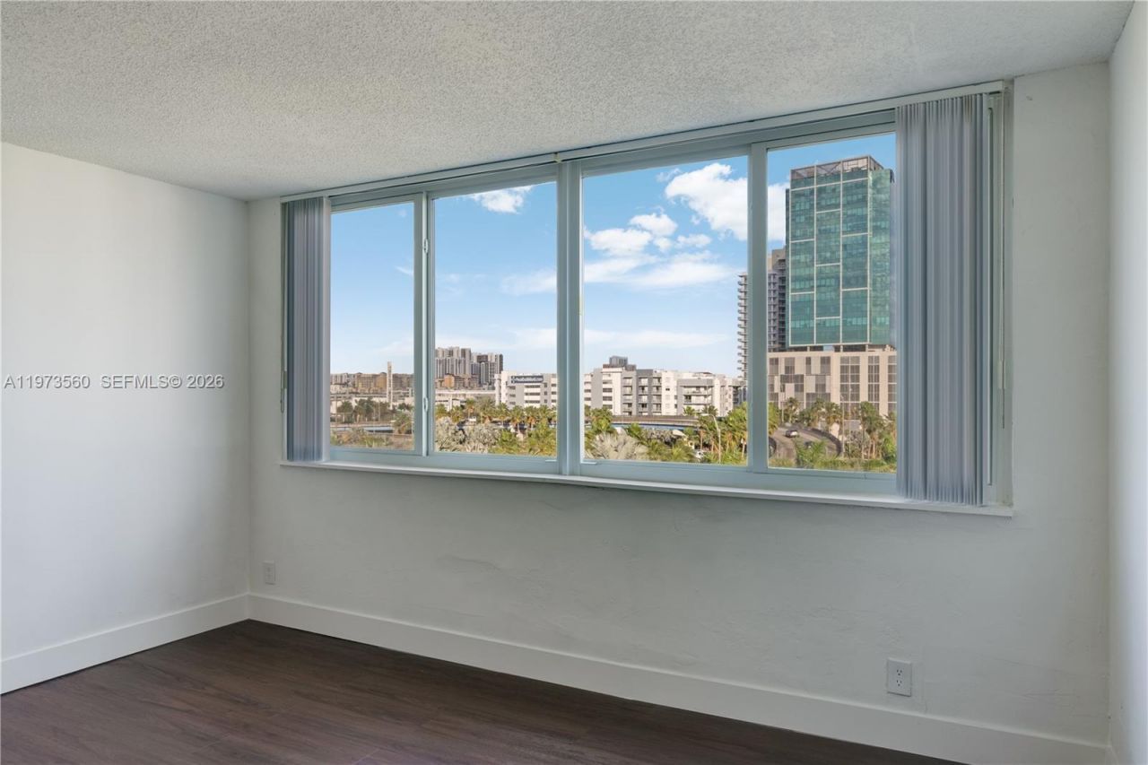 9001-9143 SW 77th Ave, Miami, FL 33156 Photo