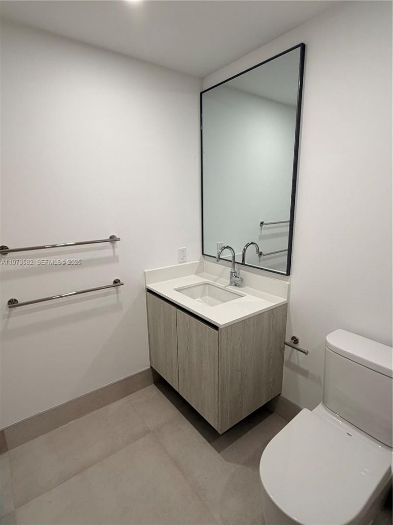 9221 E Bay Harbor Dr, Unit 307, Bay Harbor Islands, FL 33154 Photo