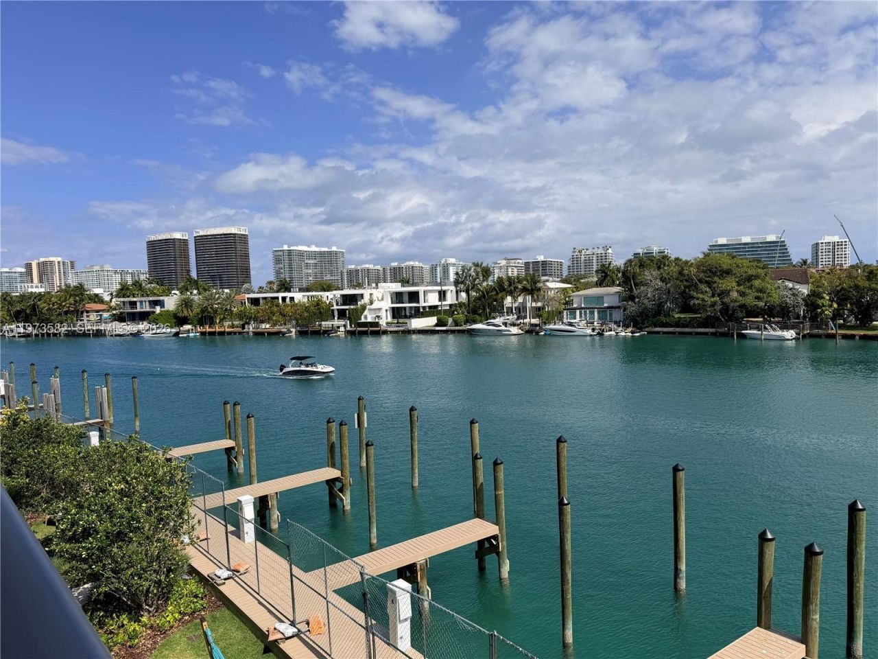 9221 E Bay Harbor Dr, Unit 307, Bay Harbor Islands, FL 33154 Photo
