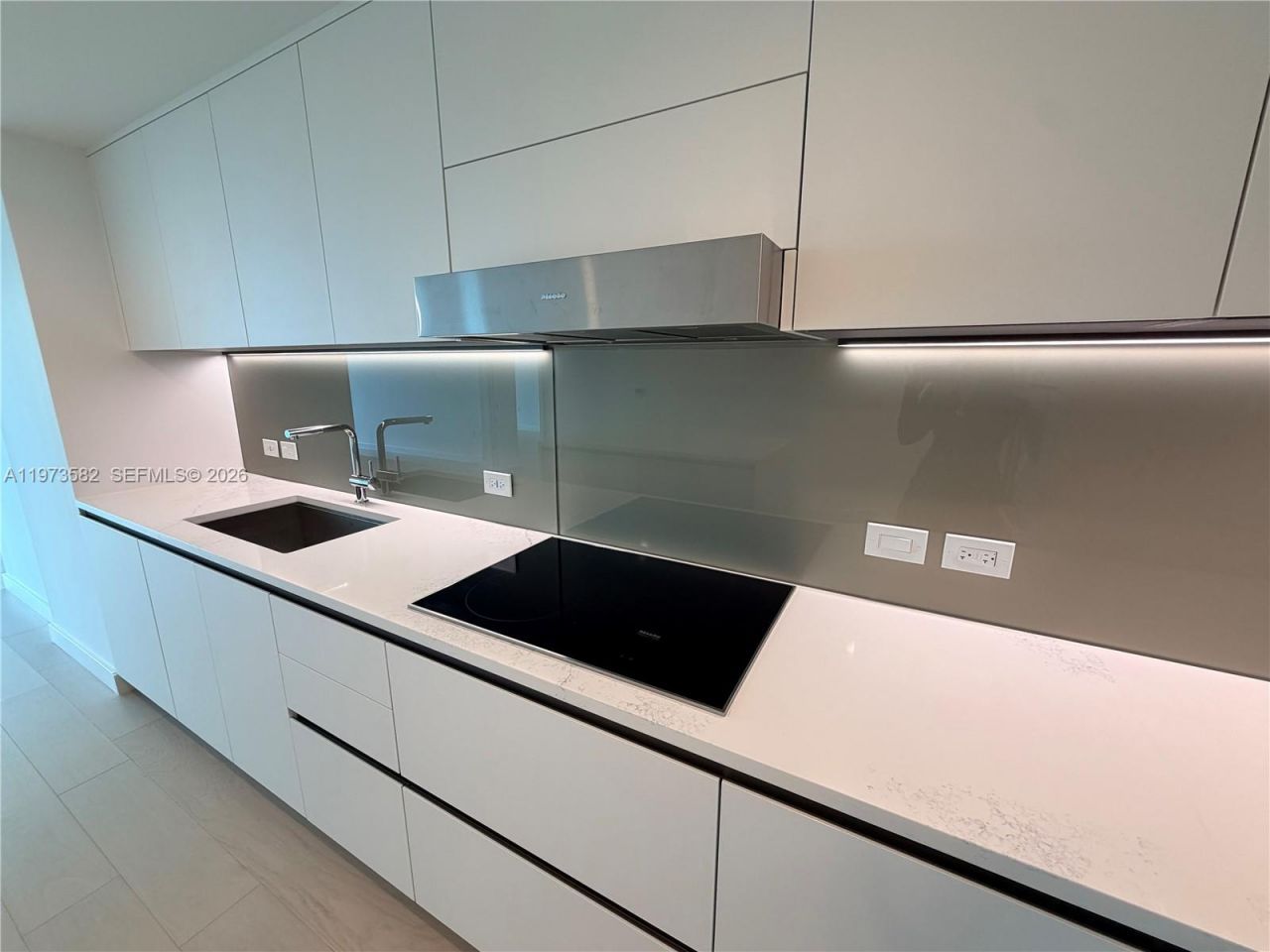 9221 E Bay Harbor Dr, Unit 307, Bay Harbor Islands, FL 33154 Photo