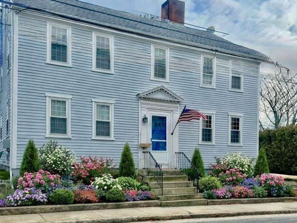 198 Main St, Unit 2W, Fairhaven, MA 02719