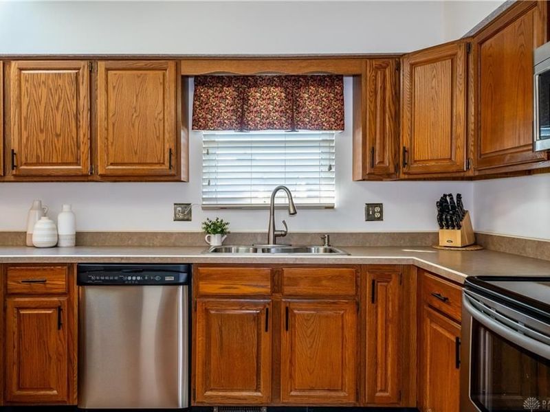 612 Applehill Drive, West Carrollton, OH 45449 Photo 10