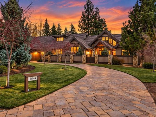 61644 Tam McArthur Loop, Bend, OR 97702