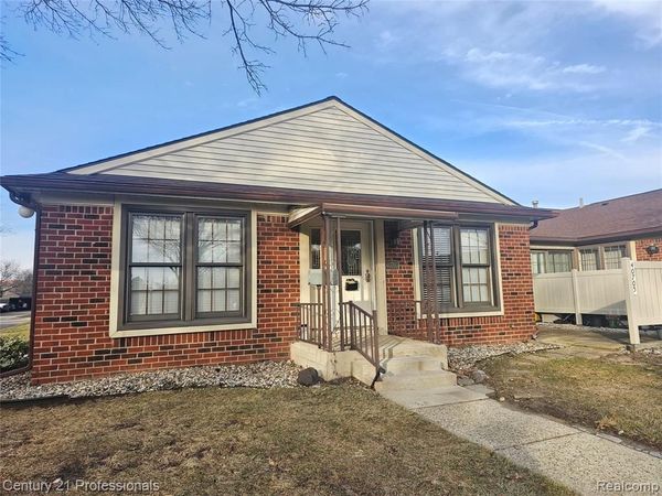 40705 Newport Drive, Plymouth Twp, MI 48170