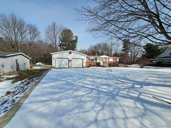 9166 Millington Road, Arbela Twp, MI 48768