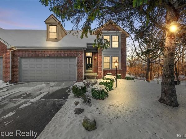 254 Marmoor Court, Rochester Hills, MI 48309