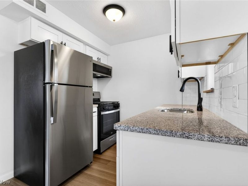 211 Buffington Road, Fairlawn, OH 44333 Photo 8