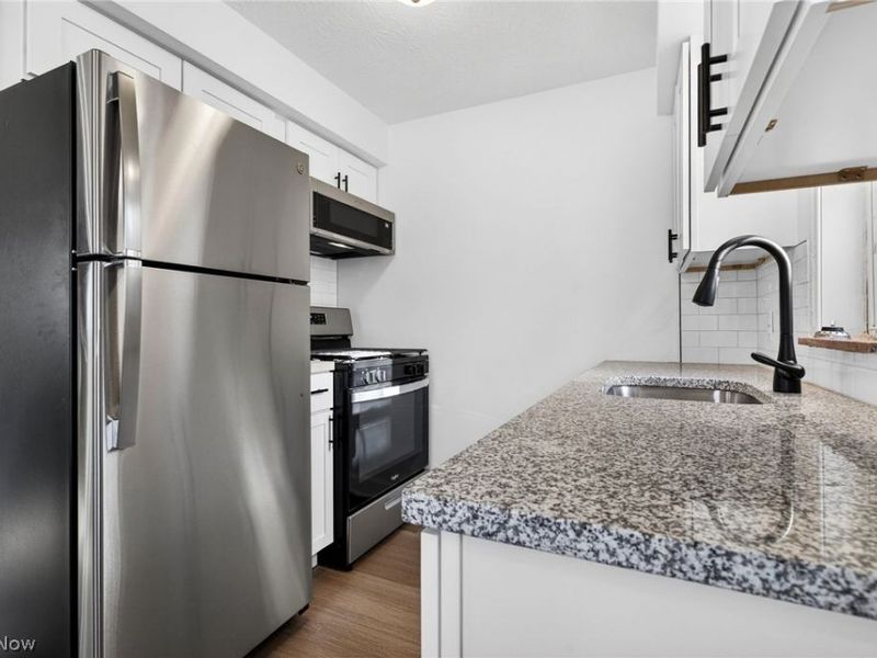 211 Buffington Road, Fairlawn, OH 44333 Photo 9