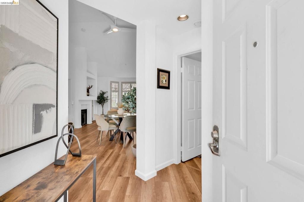 260 260 Caldecott, Unit 314, Oakland, CA 94618 Main Photo