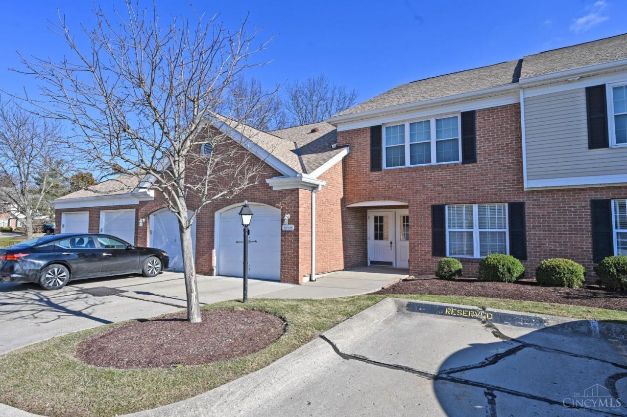 6321 Eagles Lake Drive, Unit 19, Cincinnati, OH 45248 Main Photo