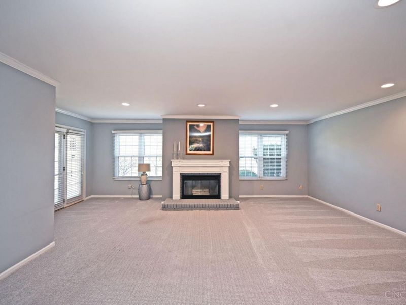 6321 Eagles Lake Drive, Unit 19, Cincinnati, OH 45248 Photo 10