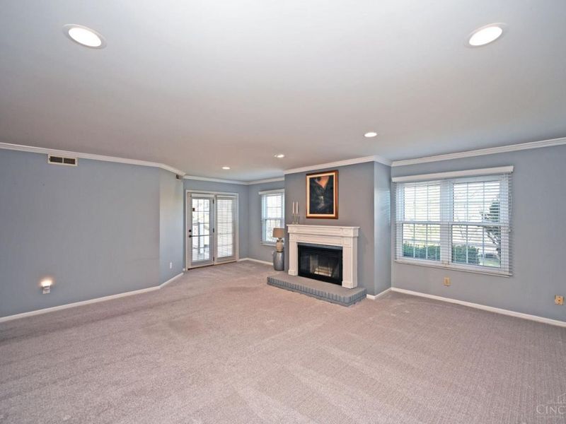 6321 Eagles Lake Drive, Unit 19, Cincinnati, OH 45248 Photo 11