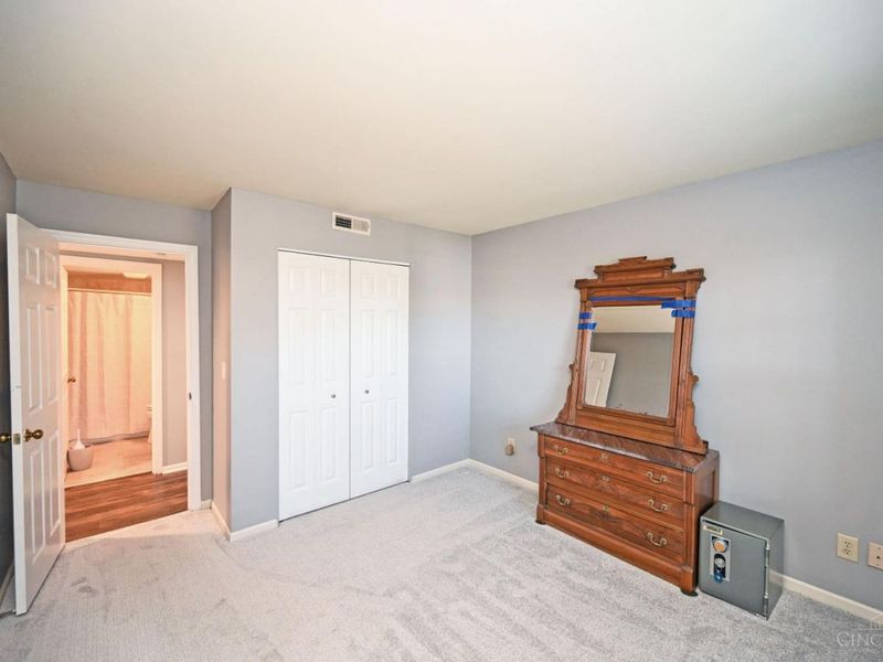 6321 Eagles Lake Drive, Unit 19, Cincinnati, OH 45248 Photo 27