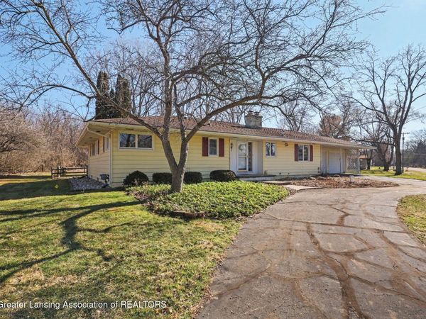 6454 Pleasant River Drive, Dimondale, MI 48821