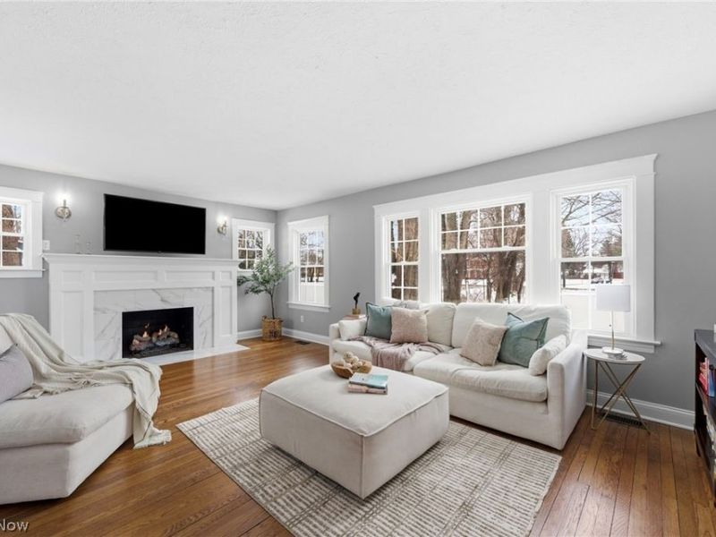 37607 Euclid Avenue, Willoughby, OH 44094 Photo 2