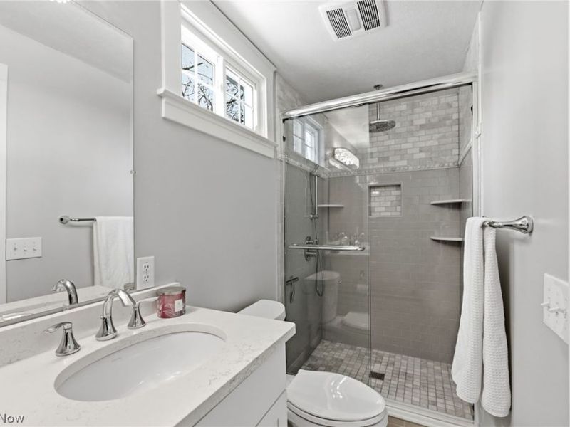 37607 Euclid Avenue, Willoughby, OH 44094 Photo 24