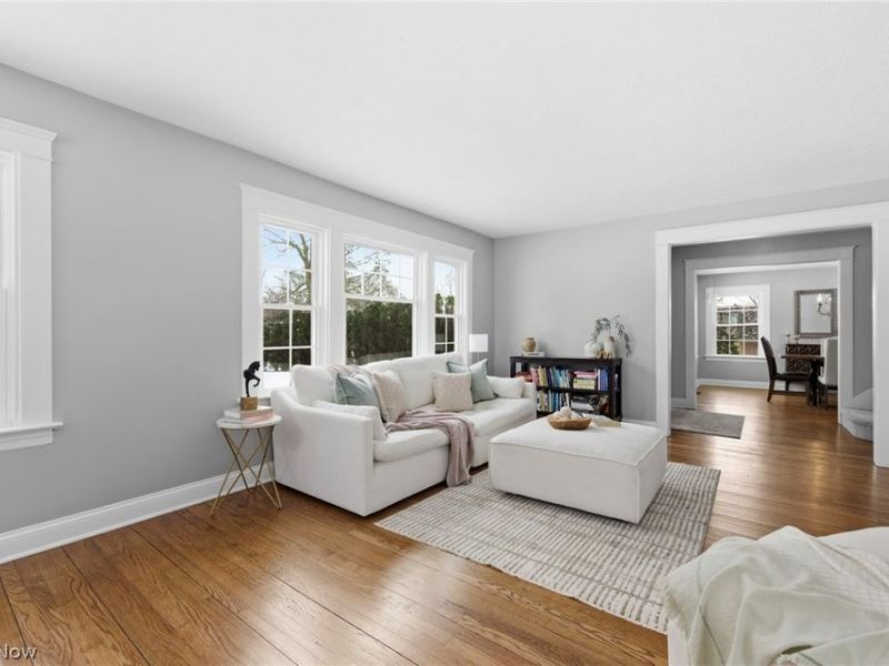 37607 Euclid Avenue, Willoughby, OH 44094 Photo 4