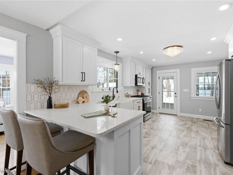 37607 Euclid Avenue, Willoughby, OH 44094 Photo 9