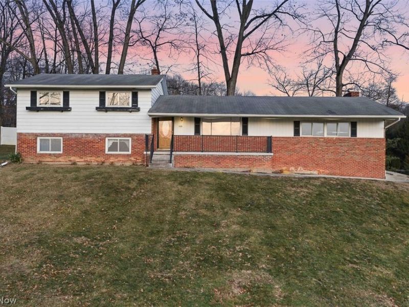 11121 Lafayette Drive NW, Canal Fulton, OH 44614 Photo 4