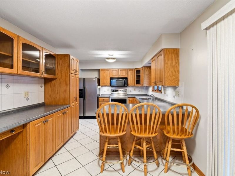 11121 Lafayette Drive NW, Canal Fulton, OH 44614 Photo 6