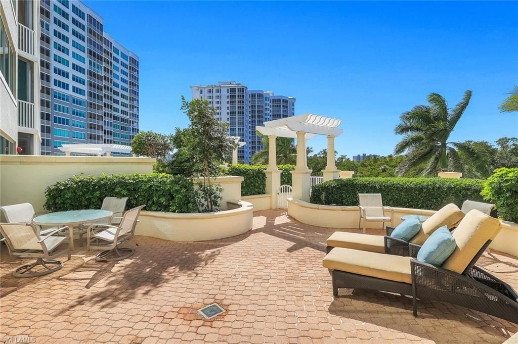 265 Indies Way, Unit T02, Naples, FL 34110 Photo