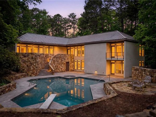 5775 Winterthur Lane NW, Sandy Springs, GA 30328